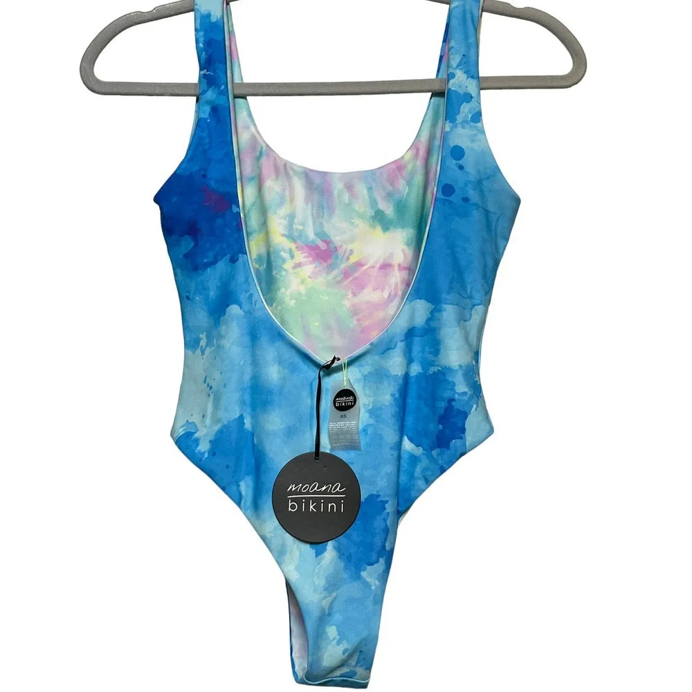 Moana Bikini Seamless + Reversible Heatstroke One Piece Bikini